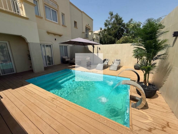 EXCLUSIVE LUXURY VILLA WITH PRIVATE SWIMMING POOL AND JACUZZI