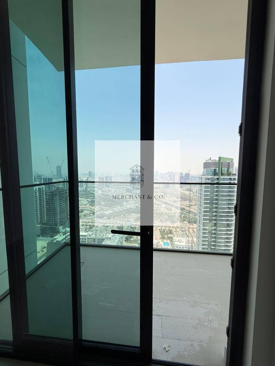 image-103 Spaciuos 1BD / Balcony/ 2 Bathroom/Open City View