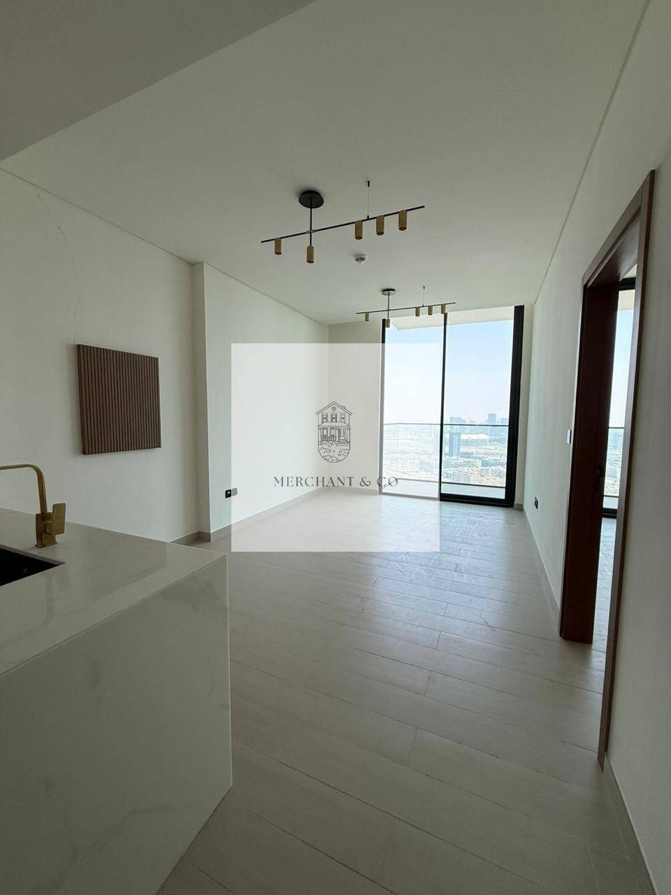 image-107 Spaciuos 1BD / Balcony/ 2 Bathroom/Open City View