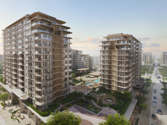 The Strand Lunara