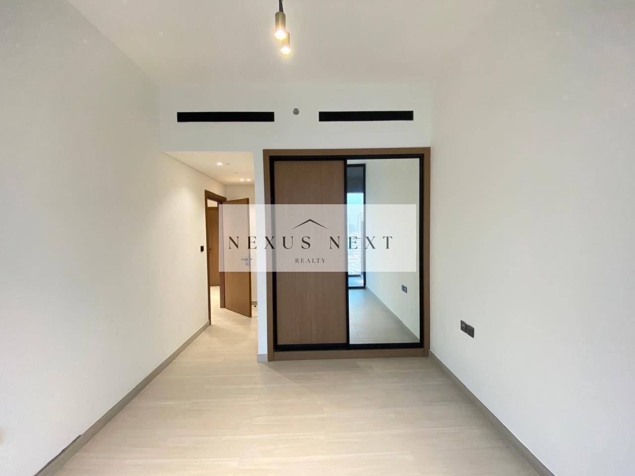 LARGE BALCONY | OPEN VIEW | FITTED KITCHEN | READY TO MOVE-IN
