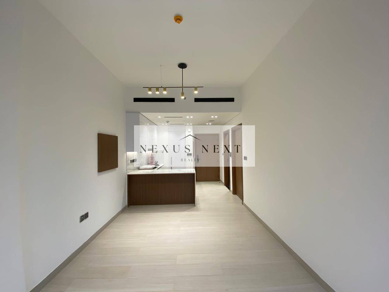 LARGE BALCONY | OPEN VIEW | FITTED KITCHEN | READY TO MOVE-IN