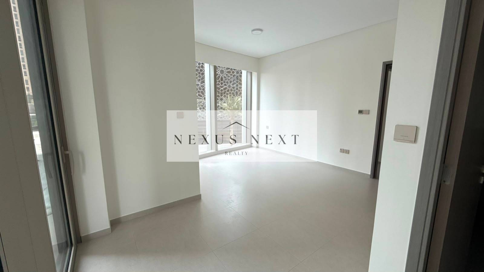 Elegant 2 BR | Prime Location | Burj Khalifa View