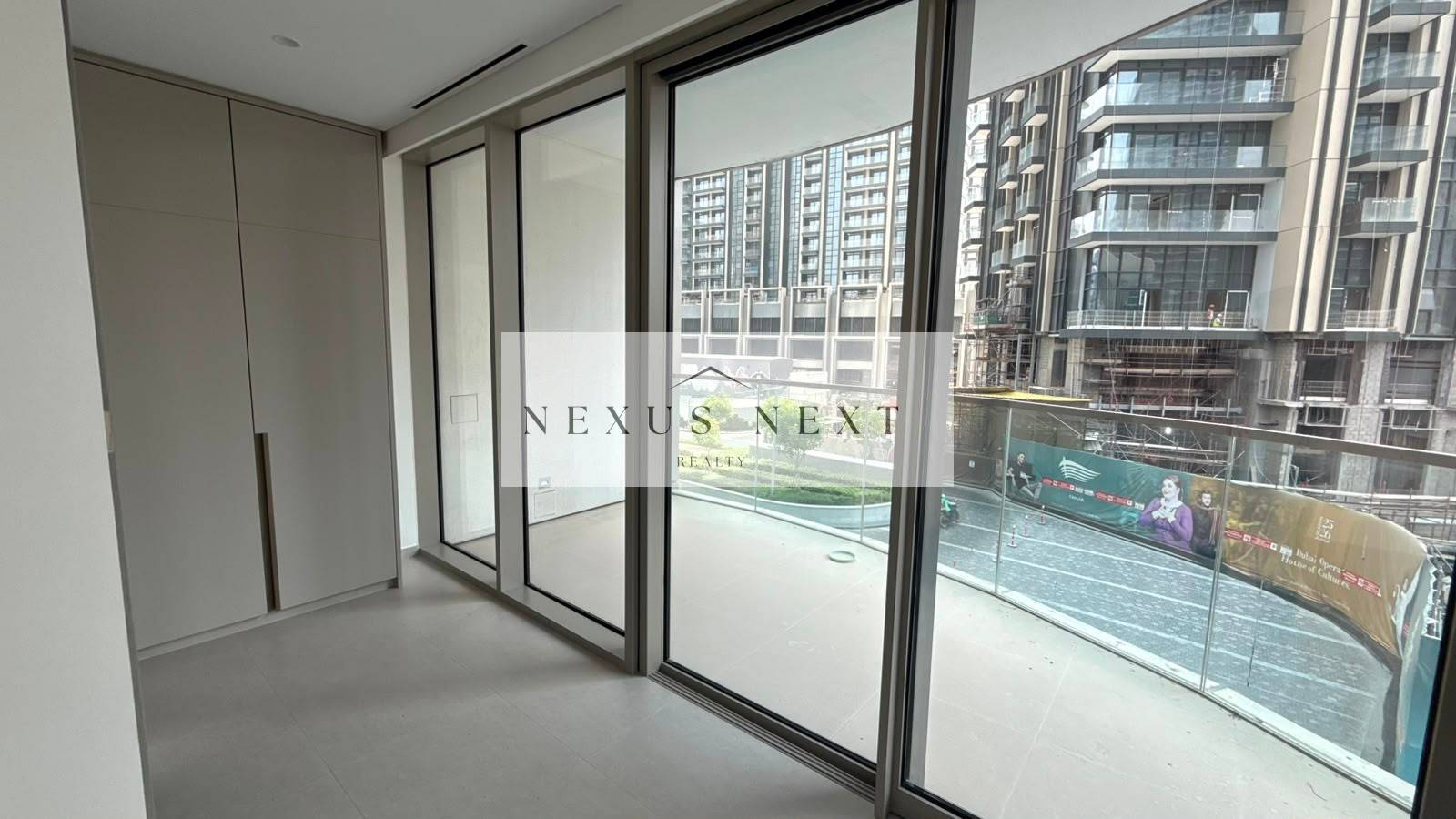 Elegant 2 BR | Prime Location | Burj Khalifa View