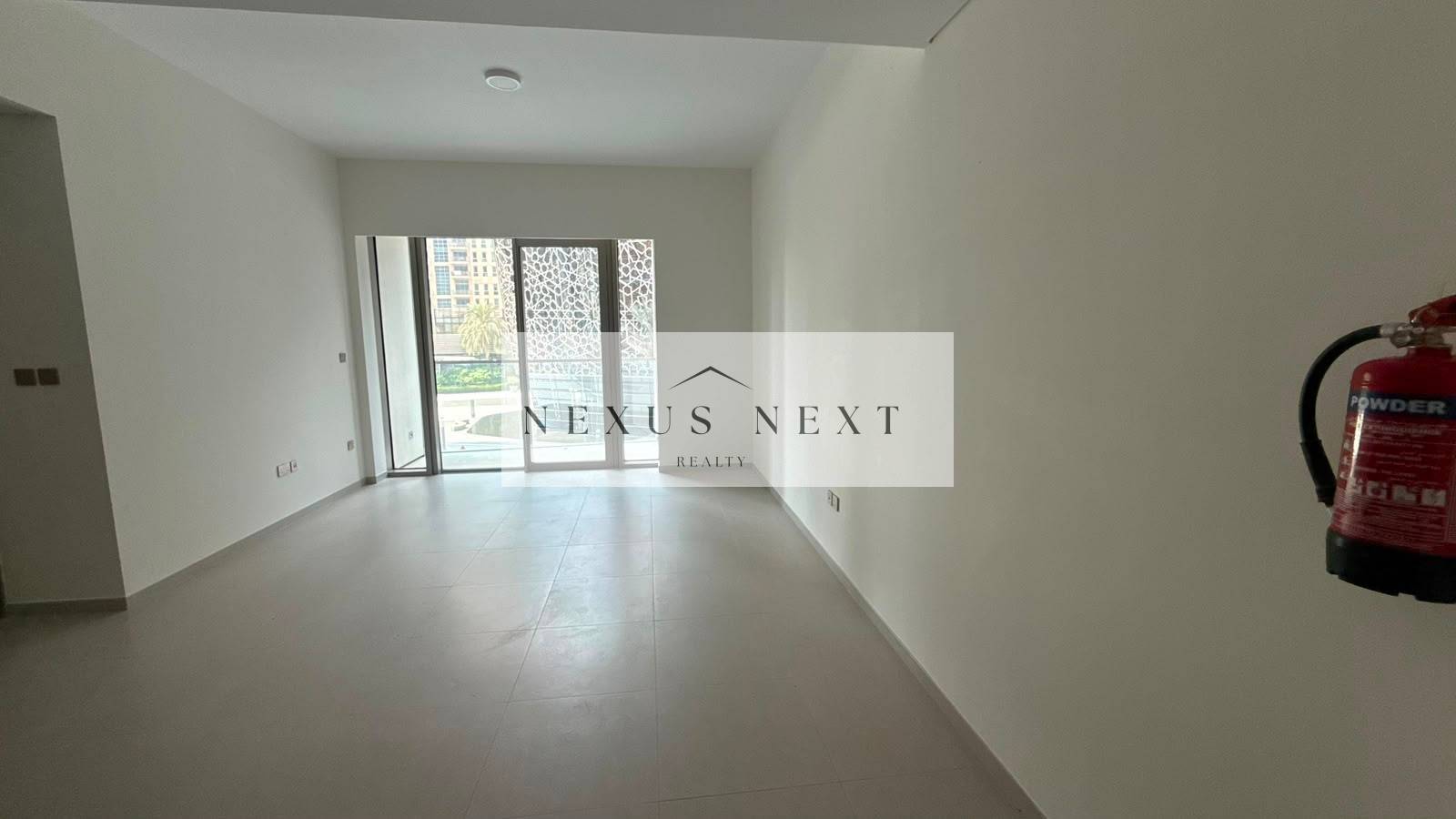 Elegant 2 BR | Prime Location | Burj Khalifa View