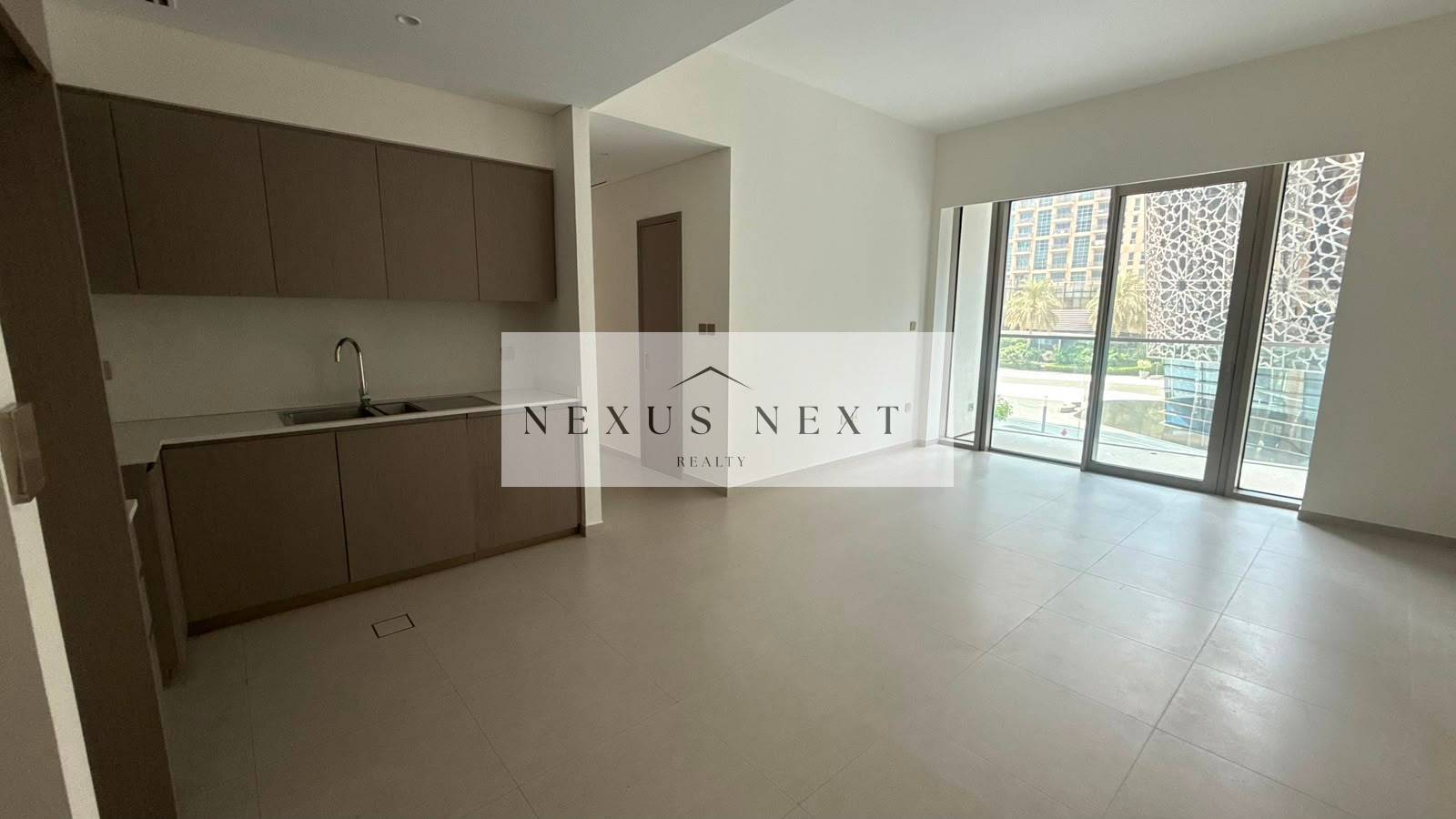 Elegant 2 BR | Prime Location | Burj Khalifa View