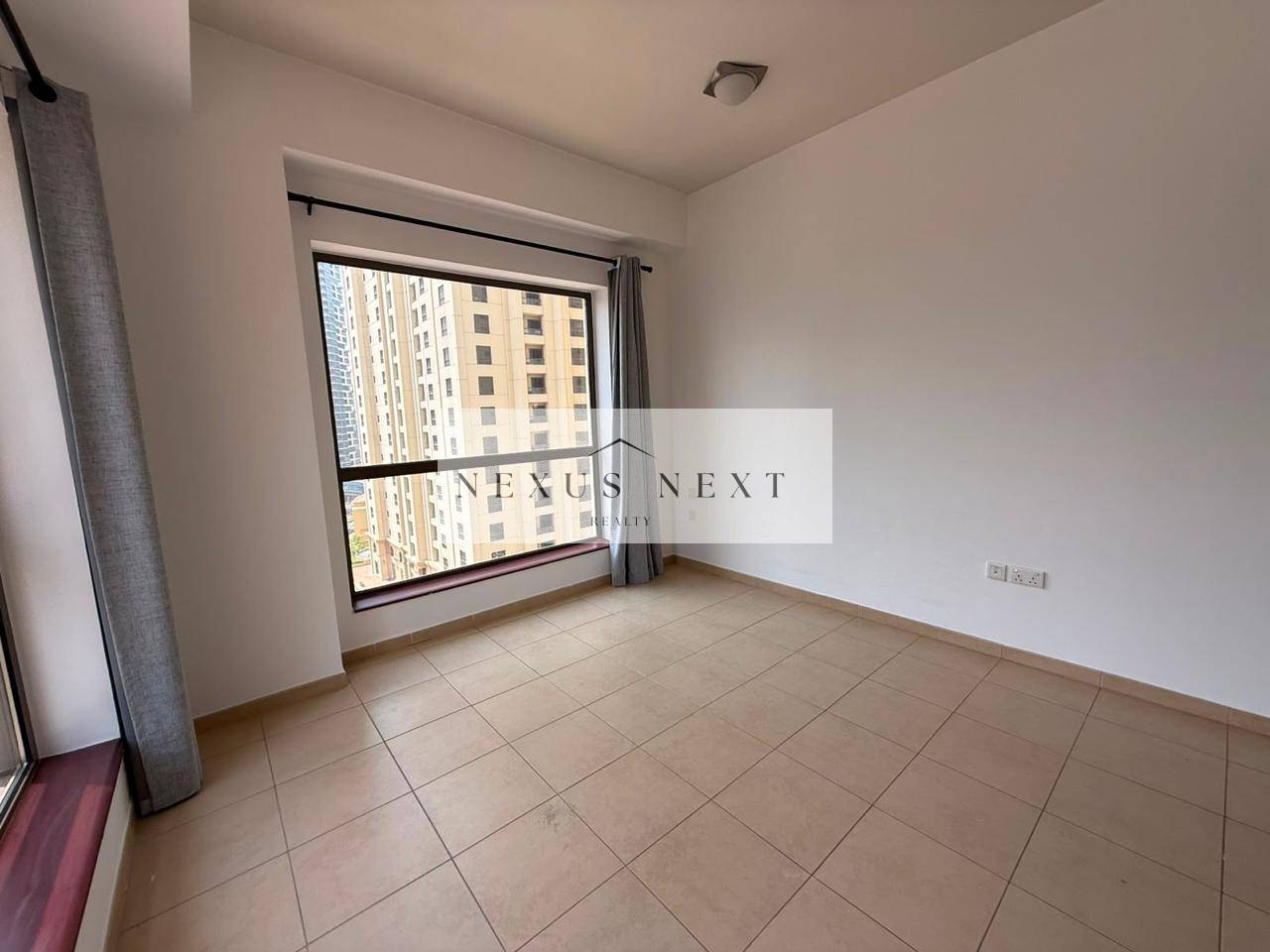 Large Layout 1 BR | Marina View | Corner Unit | Prime Location