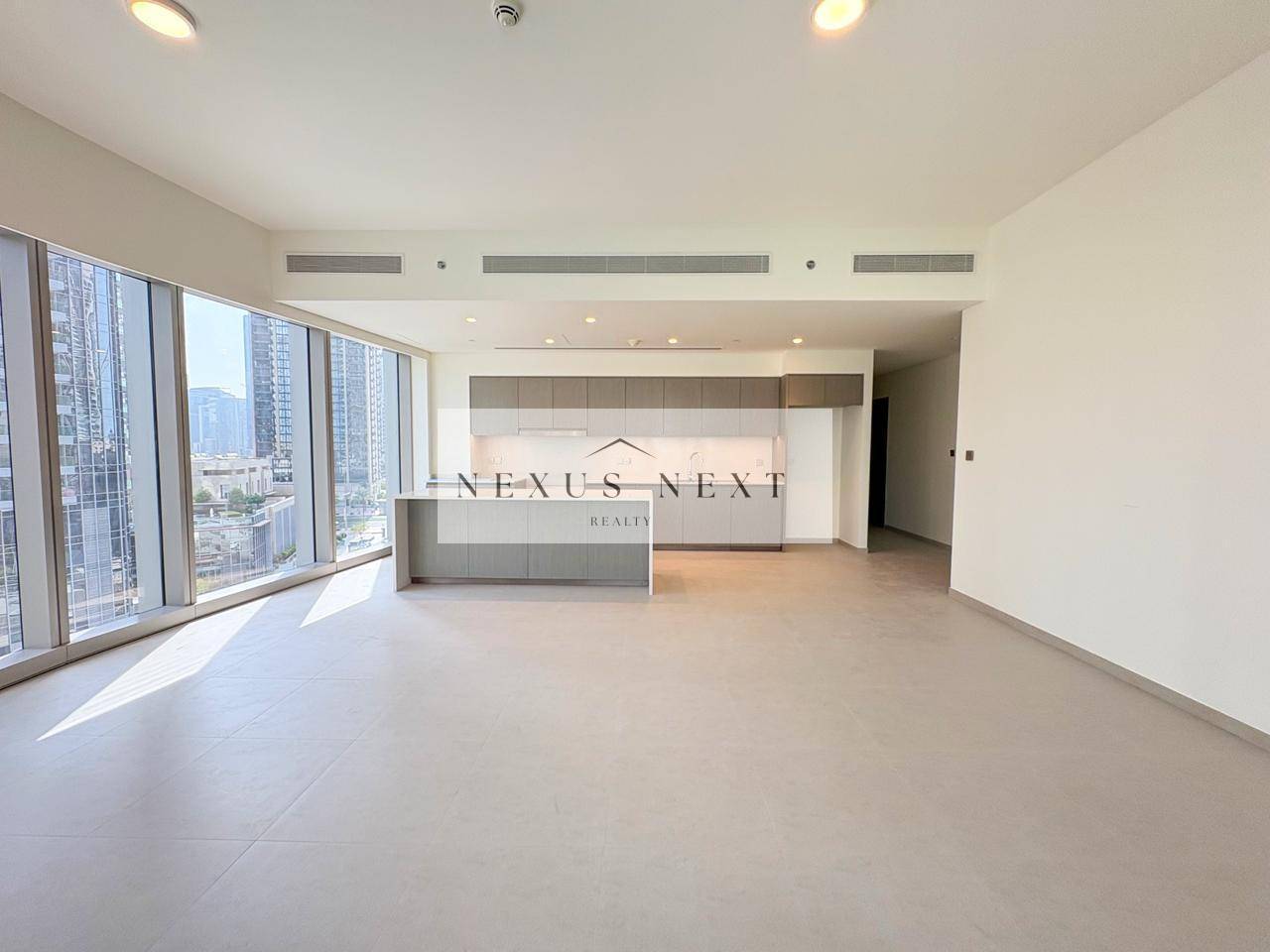 Spacious 3BR | Burj Khalifa View | Prime Downtown
