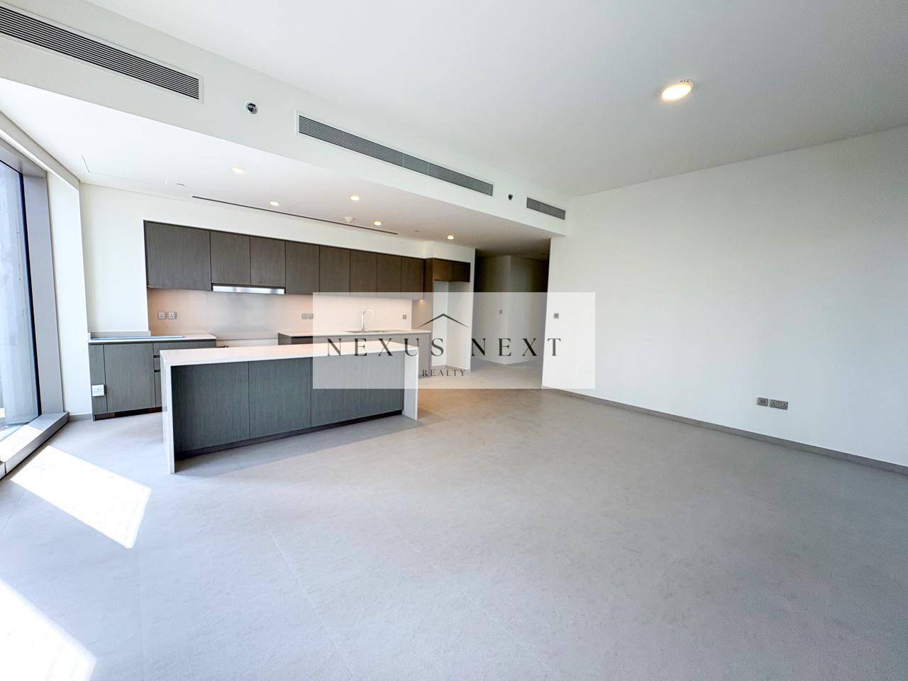 Spacious 3BR | Burj Khalifa View | Prime Downtown