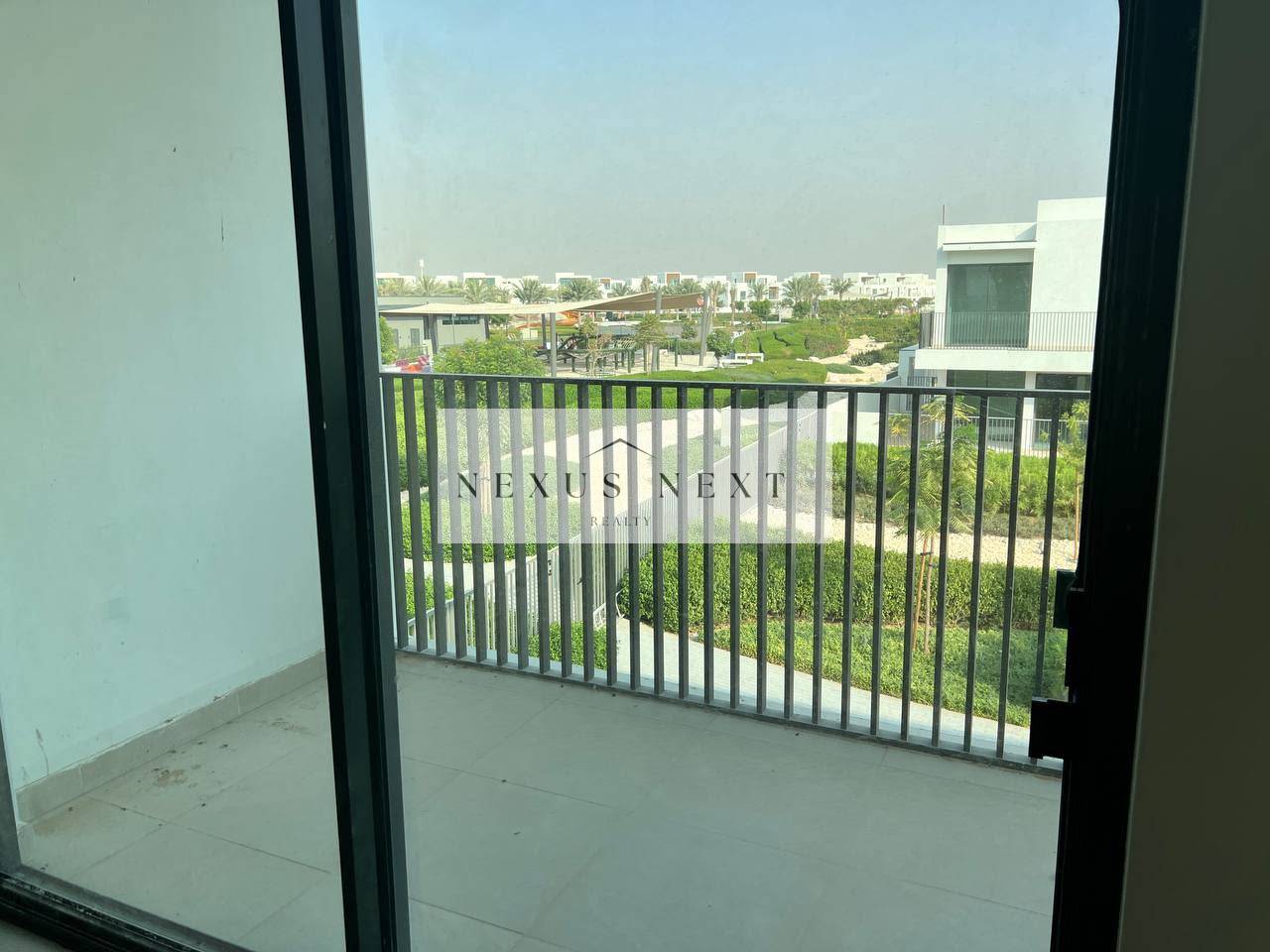 WhatsApp-Image-2026-09-30-at-4.10.37-PM-2 Single Row 3BR Villa | Park View | Premium Location | The Valley | Near Golden Beach