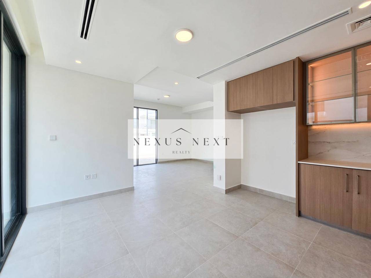 WhatsApp-Image-2026-09-30-at-4.13.03-PM-4 Single Row 3BR Villa | Park View | Premium Location | The Valley | Near Golden Beach