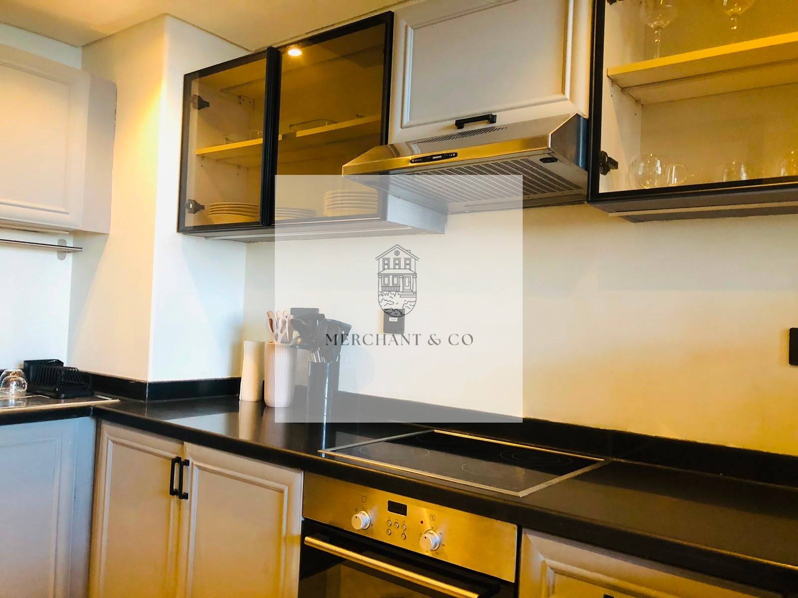 image-2 Spacious Furnished 1BR | Huge Sunny Balcony | Prime Marina Location | Open Road Vie