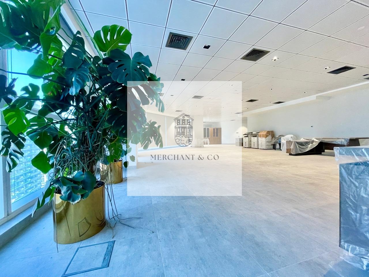property-image-033ce78abc Fully Fitted | Near to Metro | Higher Floor