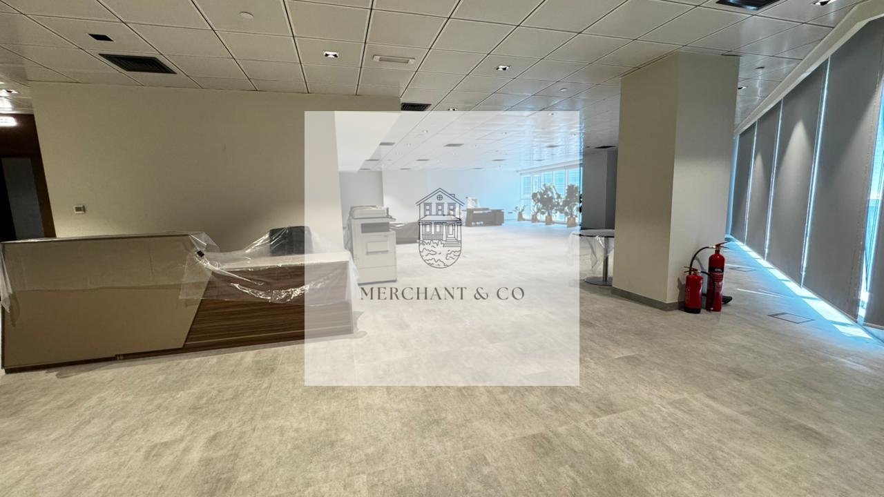 property-image-d44bdea536 Fully Fitted | Near to Metro | Higher Floor